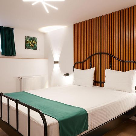 Giovi Central Apartment Cluj-Napoca Exteriör bild