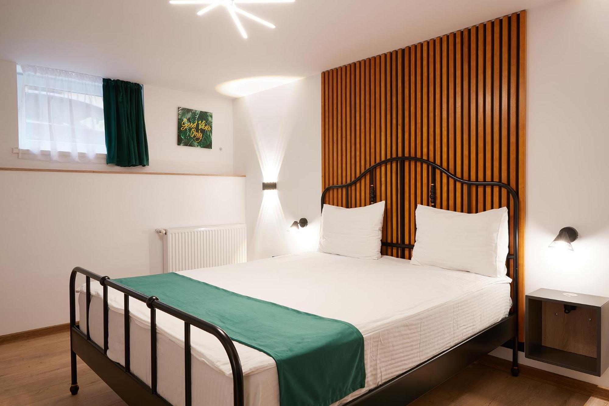 Giovi Central Apartment Cluj-Napoca Exteriör bild